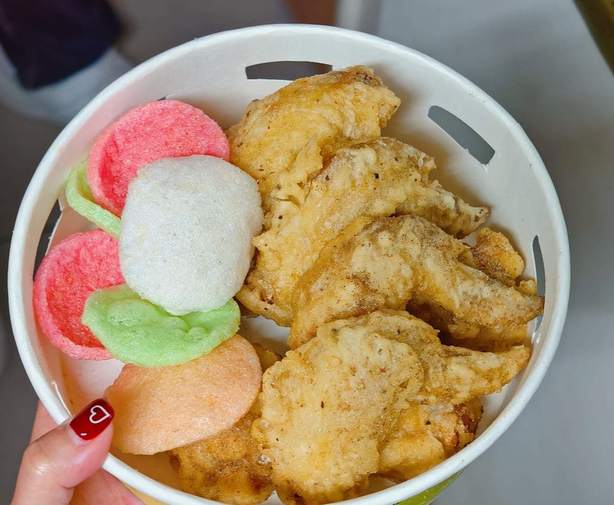 老司機都吃過!台北條通傳奇「神級噴汁炸雞」超隱密,沒店面外送訂單滿天飛 老司機都吃過!台北條通傳奇「神級噴汁炸雞」超隱密,沒店面外送訂單滿天飛