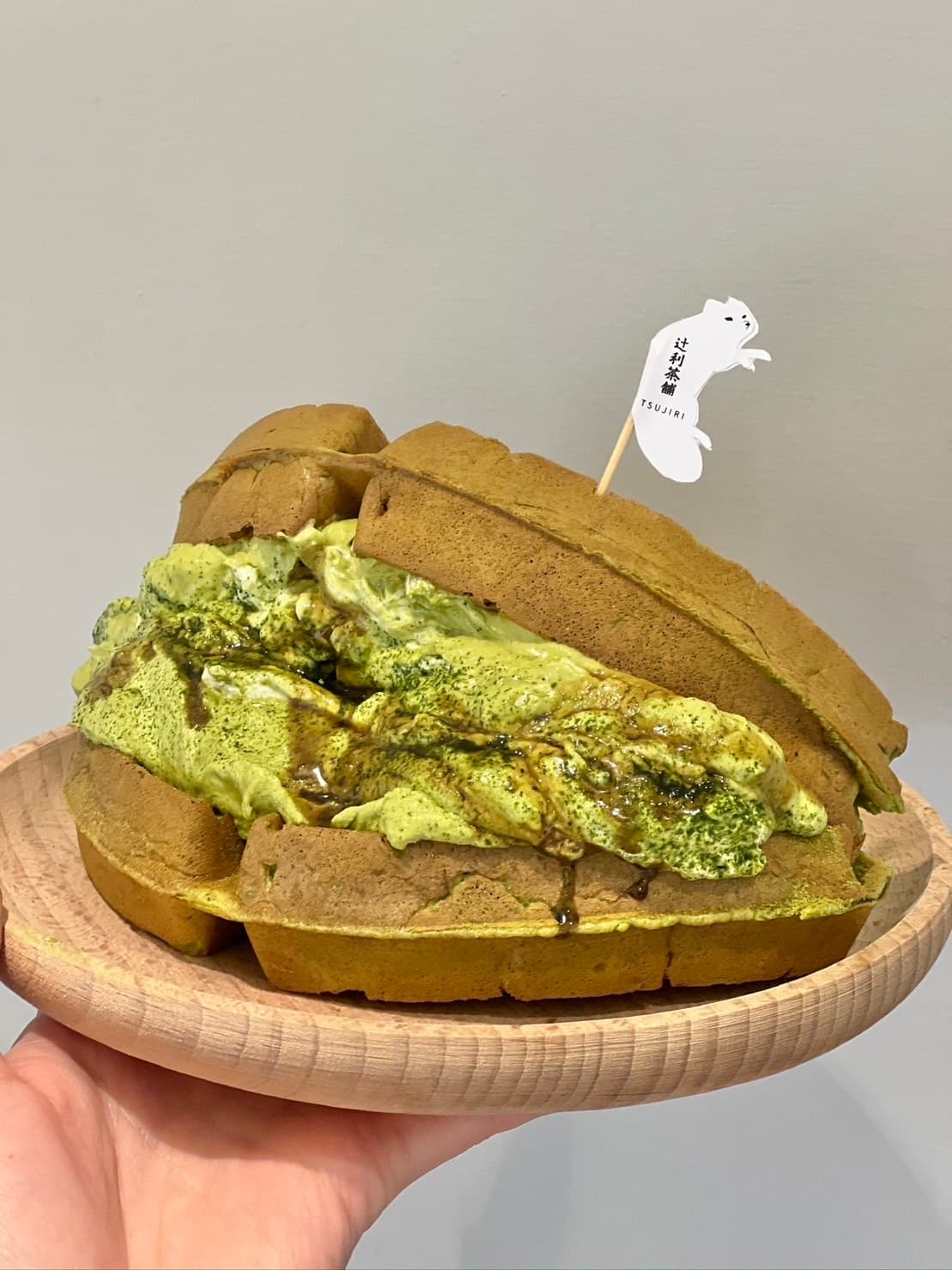 抹茶大爆餡嗨爆!「辻利茶舗x白狐院華夫餅」日韓聯手,抹茶布丁華夫餅必點 抹茶大爆餡嗨爆!「辻利茶舗x白狐院華夫餅」日韓聯手,抹茶布丁華夫餅必點