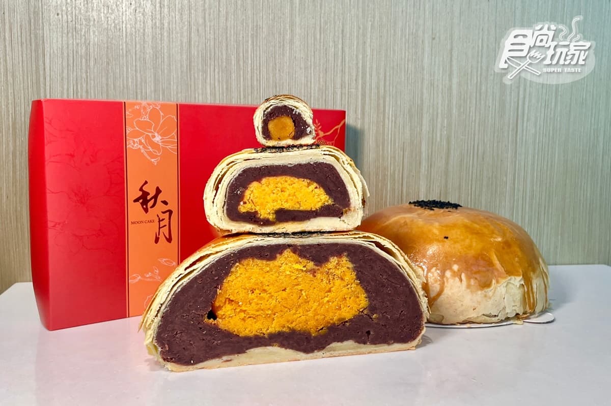50倍大!大潤發「巨無霸蛋黃酥」13門市開放預購,全新「10倍尺寸」也登場 50倍大!大潤發「巨無霸蛋黃酥」13門市開放預購,全新「10倍尺寸」也登場