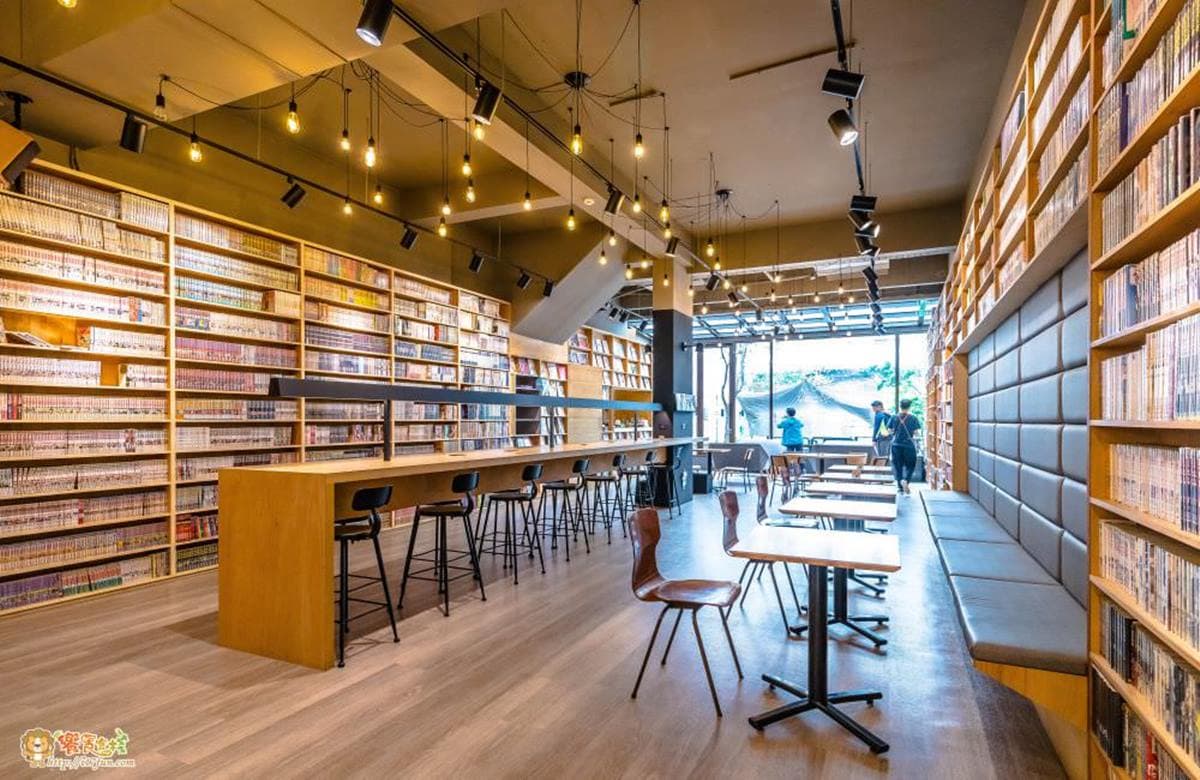 低消1杯飲料不限時看到飽!高雄「六星級書店」搶拍百坪書牆,還有超萌陸龜 低消1杯飲料不限時看到飽!高雄「六星級書店」搶拍百坪書牆,還有超萌陸龜