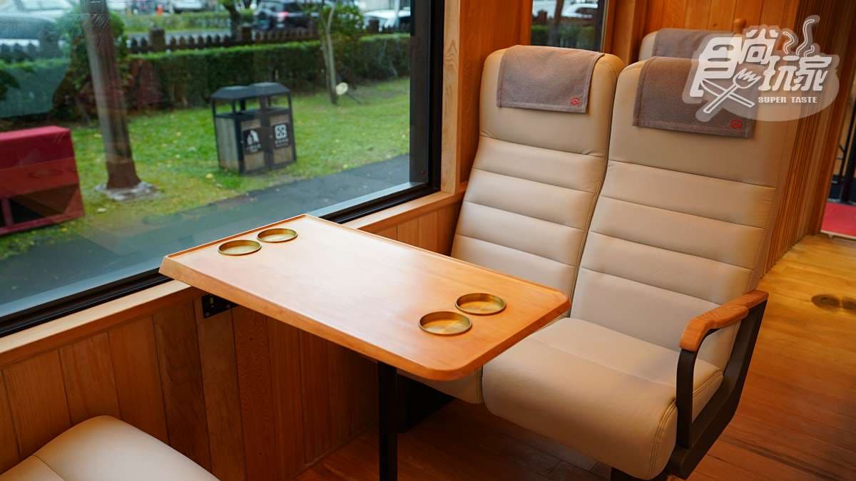 阿里山最美火車「福森號」開箱!檜木車廂+柔和燈光美翻,「這時」正式開通 阿里山最美火車「福森號」開箱!檜木車廂+柔和燈光美翻,「這時」正式開通