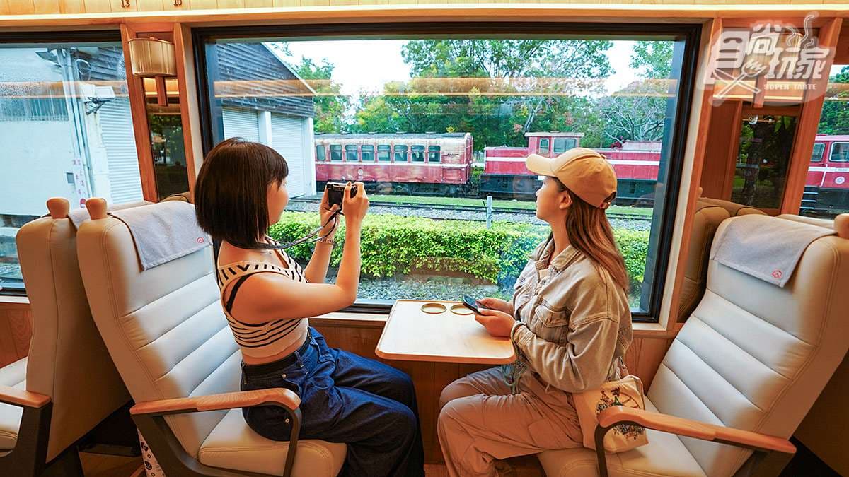 阿里山最美火車「福森號」開箱!檜木車廂+柔和燈光美翻,「這時」正式開通 阿里山最美火車「福森號」開箱!檜木車廂+柔和燈光美翻,「這時」正式開通