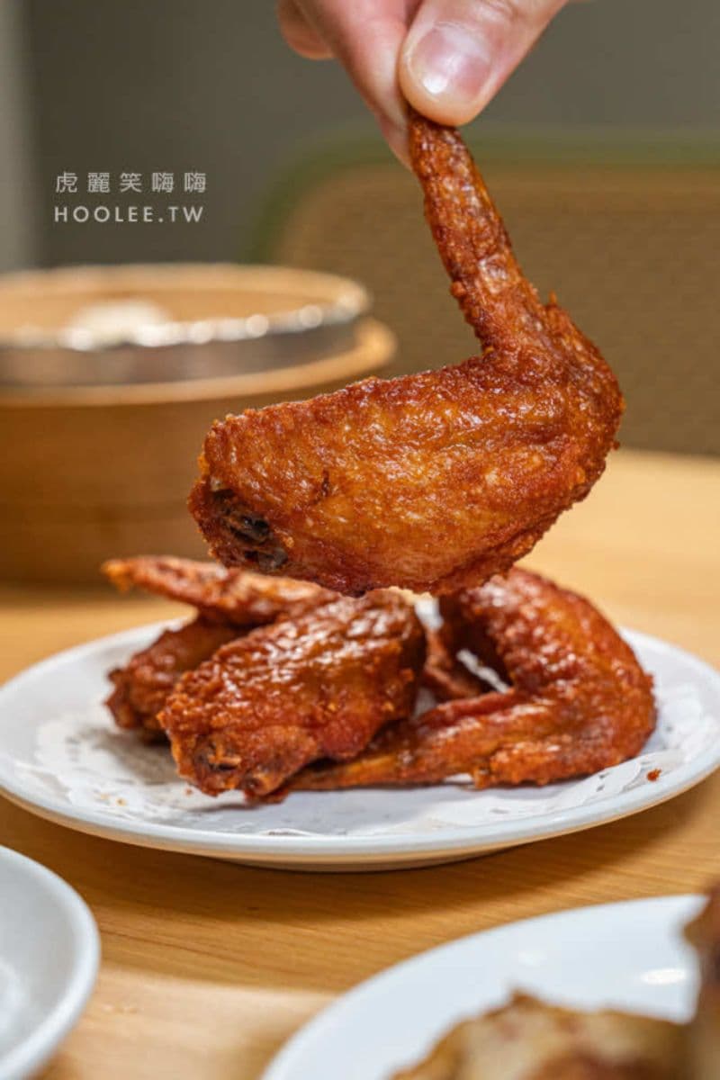 高雄銅板價港點宵夜!必吃滿餡蒸餃、臘味蘿蔔糕,香麻公仔麵嗜辣控會愛 高雄銅板價港點宵夜!必吃滿餡蒸餃、臘味蘿蔔糕,香麻公仔麵嗜辣控會愛