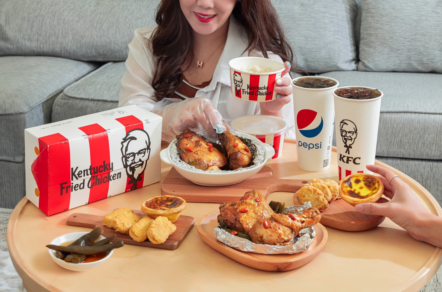 肯德基把必比登美味包起來!攜手雙月食品社推「剝皮辣椒紙包雞」,打造新台式美味 肯德基把必比登美味包起來!攜手雙月食品社推「剝皮辣椒紙包雞」,打造新台式美味