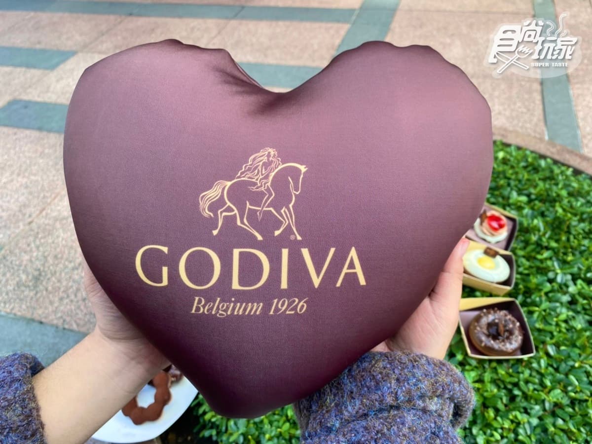 巧克力人吃爆!「GODIVA可可甜甜圈」6款雙餡新品,還有買6送3 巧克力人吃爆!「GODIVA可可甜甜圈」6款雙餡新品,還有買6送3