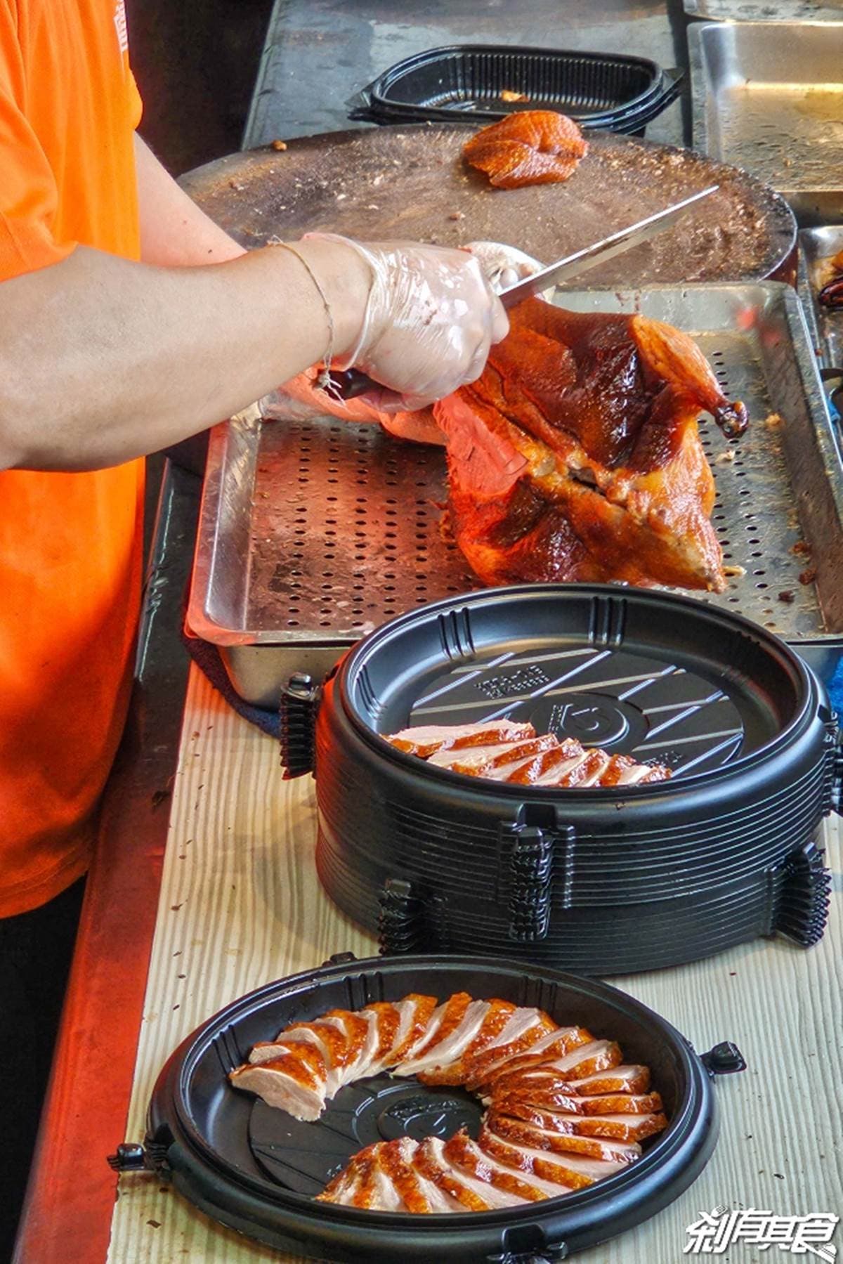 360元爽嗑烤鴨二吃!台中人氣「港式脆皮鴨」老饕激推,醬爆鴨骨香辣唰嘴 360元爽嗑烤鴨二吃!台中人氣「港式脆皮鴨」老饕激推,醬爆鴨骨香辣唰嘴