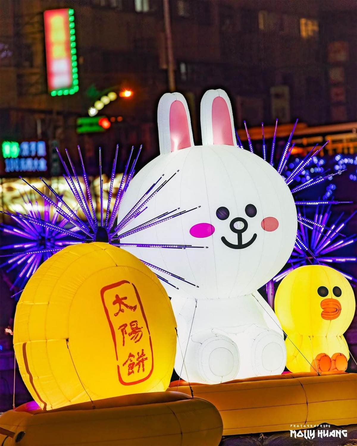 熊大、兔兔占領台中!LINE FRIENDS限時快閃「台中耶誕嘉年華」,加碼逛市集 熊大、兔兔占領台中!LINE FRIENDS限時快閃「台中耶誕嘉年華」,加碼逛市集