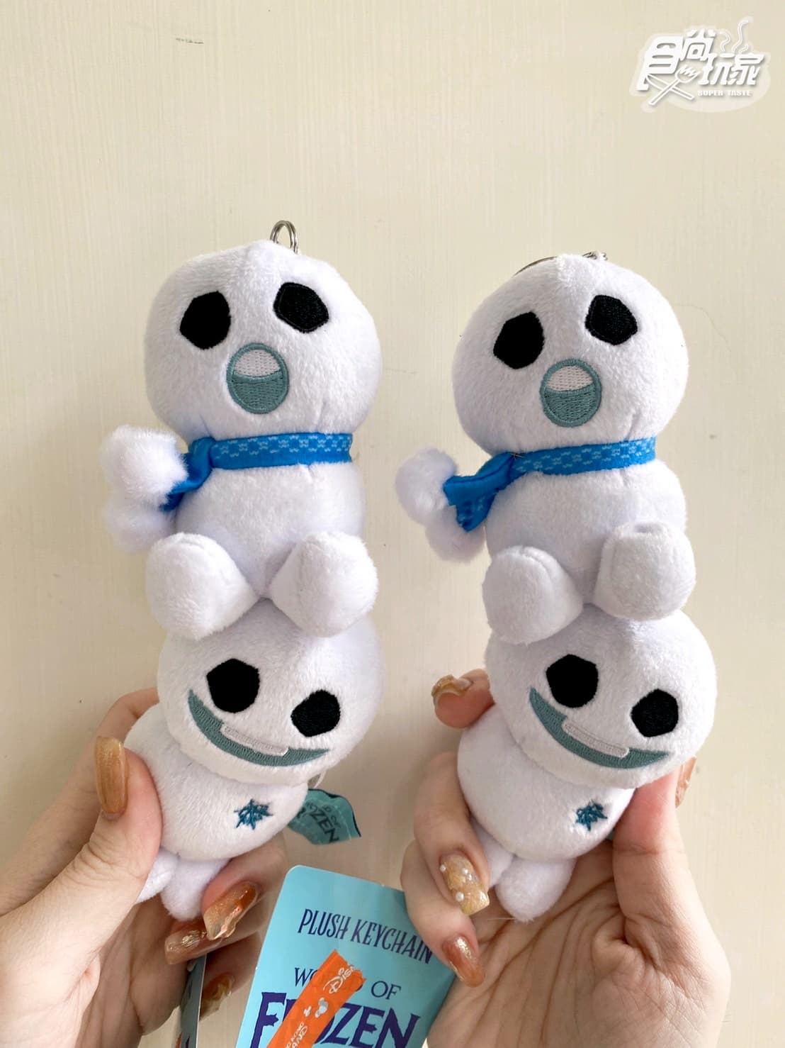 雪寶糖果桶、小雪人頭箍Q爆!香港迪士尼樂園「魔雪奇緣世界」10大周邊推推 雪寶糖果桶、小雪人頭箍Q爆!香港迪士尼樂園「魔雪奇緣世界」10大周邊推推