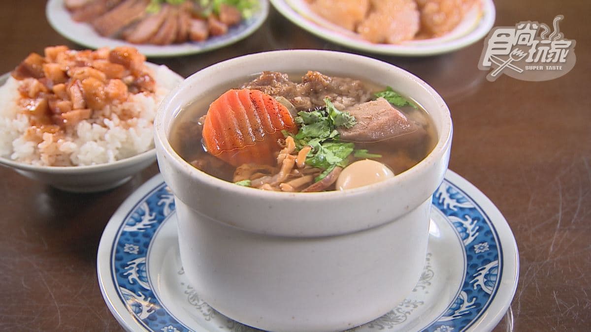 「佛跳牆+滷肉飯」百元有找!整碗澎派配料撈不完,在地人激推佛系美食 「佛跳牆+滷肉飯」百元有找!整碗澎派配料撈不完,在地人激推佛系美食