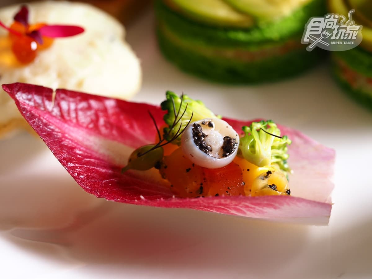 預約送雅詩蘭黛頂級保養品!五星飯店推松露逆齡下午茶,寵媽咪當一波貴婦 預約送雅詩蘭黛頂級保養品!五星飯店推松露逆齡下午茶,寵媽咪當一波貴婦