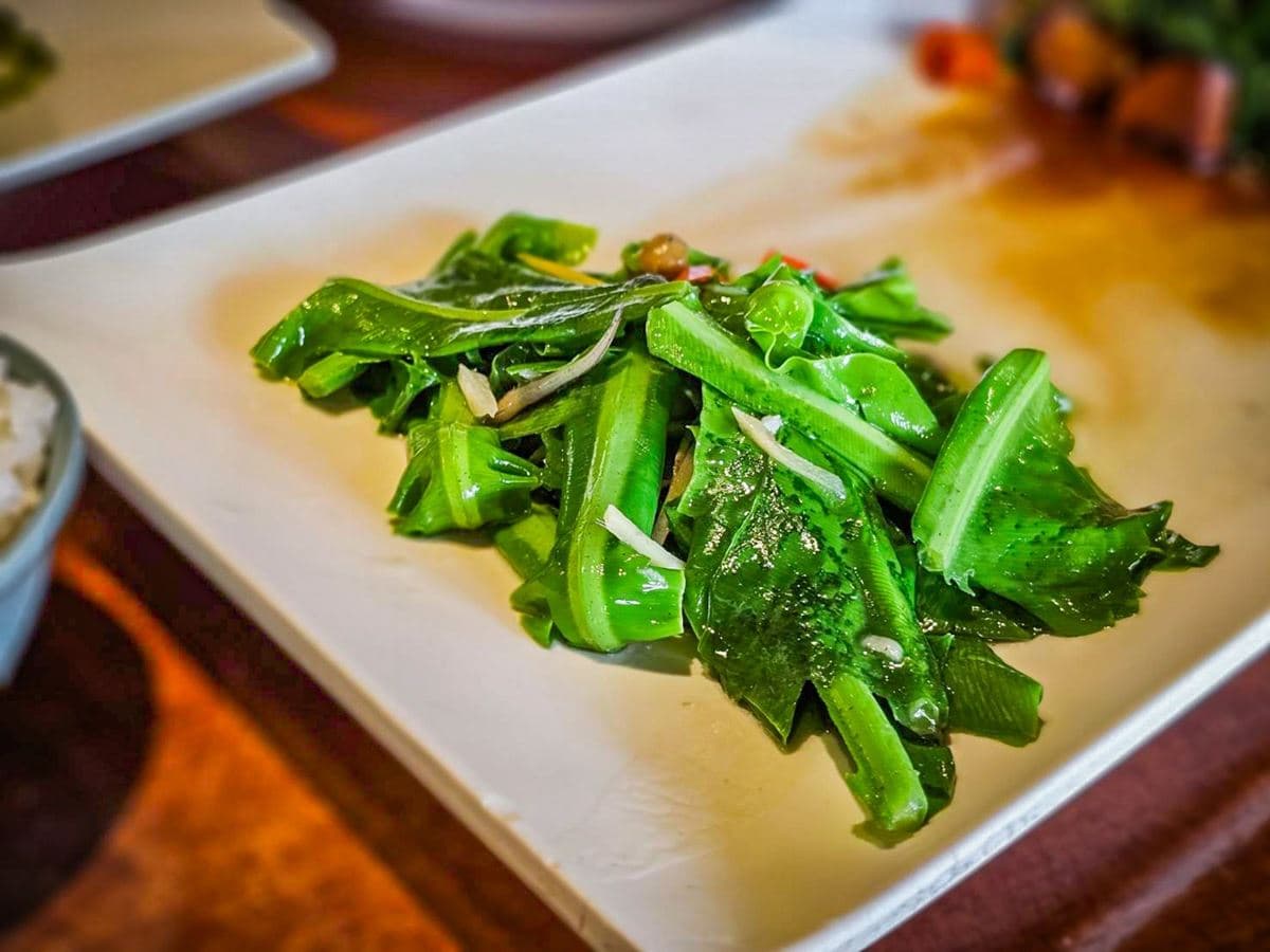 隱身山林「神級梅子雞」!想吃1個月前就要訂,雞汁精華拌飯老饕最愛 隱身山林「神級梅子雞」!想吃1個月前就要訂,雞汁精華拌飯老饕最愛