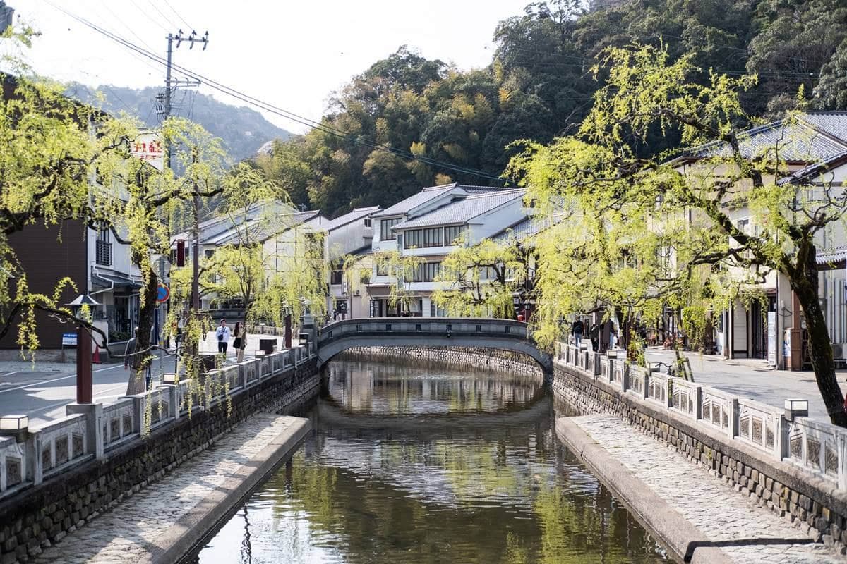 日本正港「溫泉老街」玩這些!泡外湯、打彈珠,「這運動」辦比賽還拍電視劇 日本正港「溫泉老街」玩這些!泡外湯、打彈珠,「這運動」辦比賽還拍電視劇