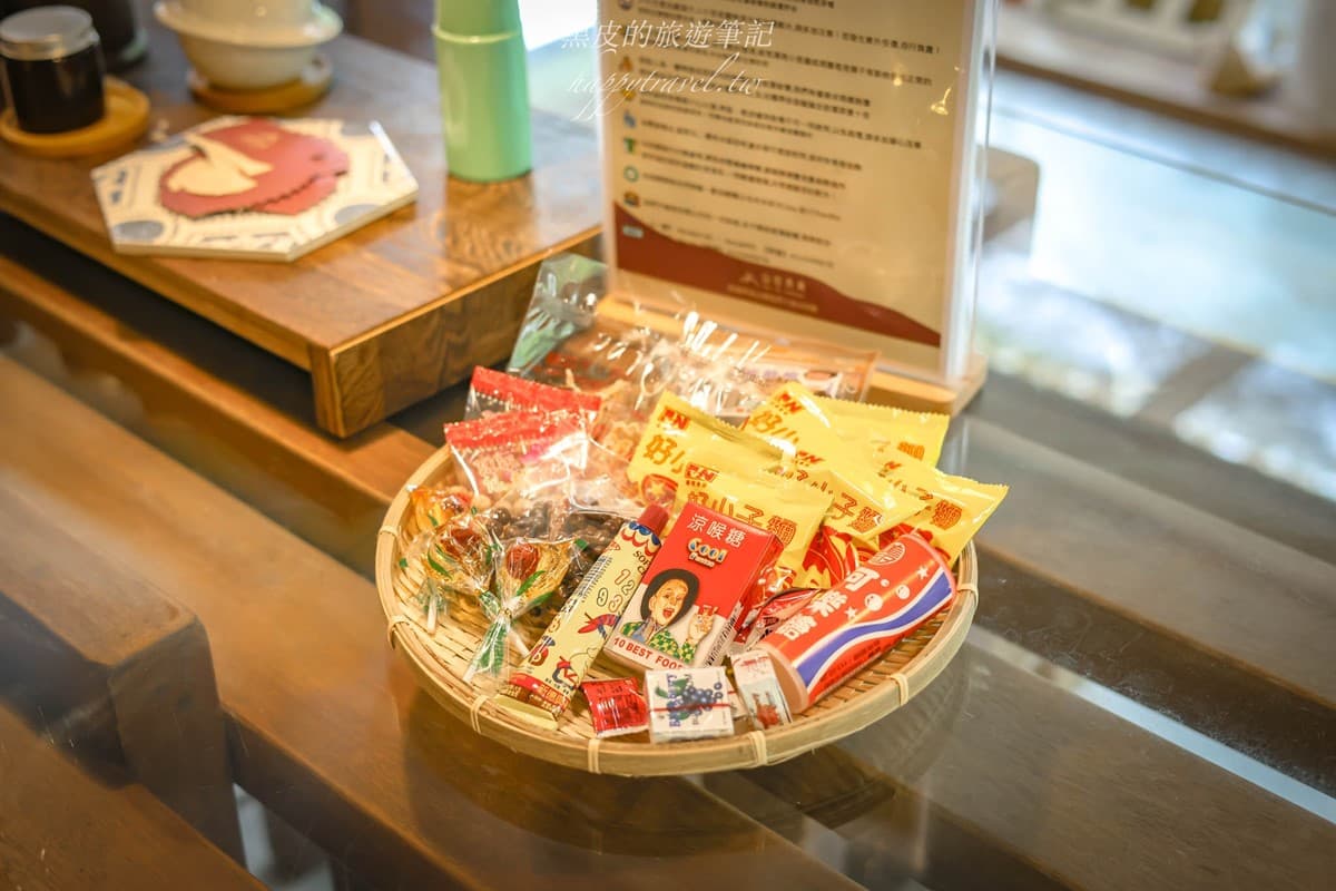 睡在山林包圍中!宜蘭絕美「挑高玻璃屋」民宿,包棟爽烤肉、打麻將 睡在山林包圍中!宜蘭絕美「挑高玻璃屋」民宿,包棟爽烤肉、打麻將
