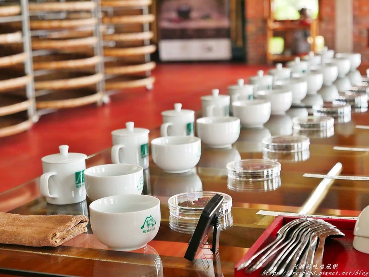 山上三合院住1晚!在「嘉義老茶廠民宿」睡台式老眠床、雲海竹林品茶香 山上三合院住1晚!在「嘉義老茶廠民宿」睡台式老眠床、雲海竹林品茶香