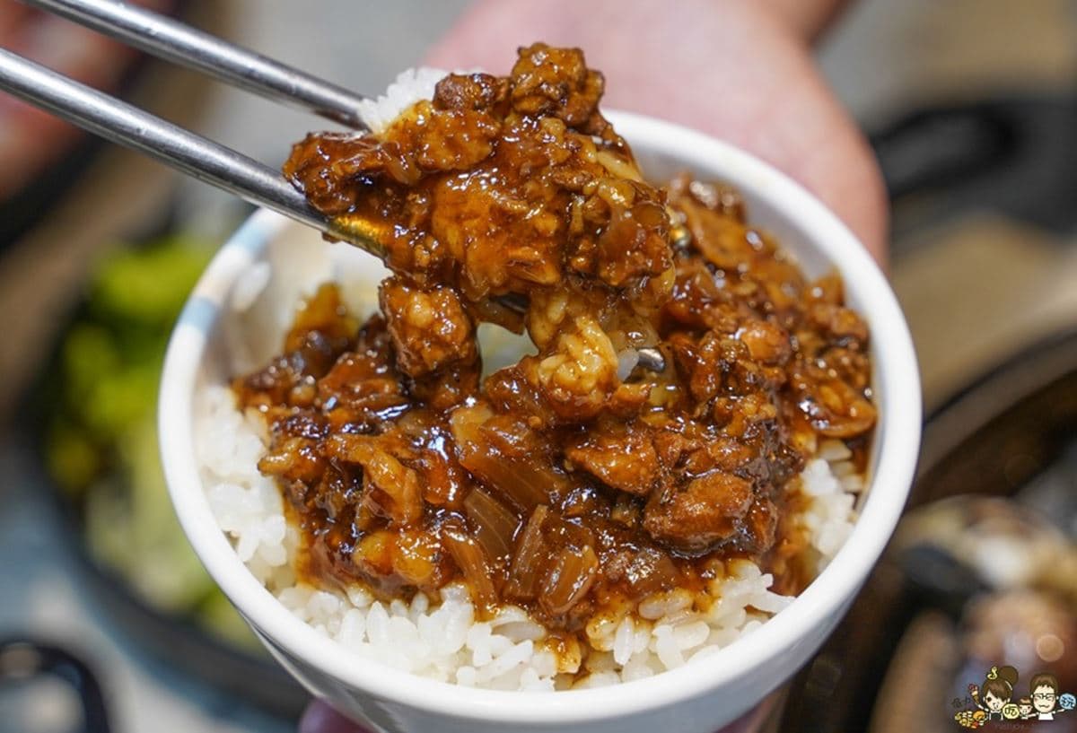 56年回憶掰了!高雄「火烤兩吃始祖」將熄燈,搶吃銷魂奶油燒肉、洋蔥石頭鍋 56年回憶掰了!高雄「火烤兩吃始祖」將熄燈,搶吃銷魂奶油燒肉、洋蔥石頭鍋