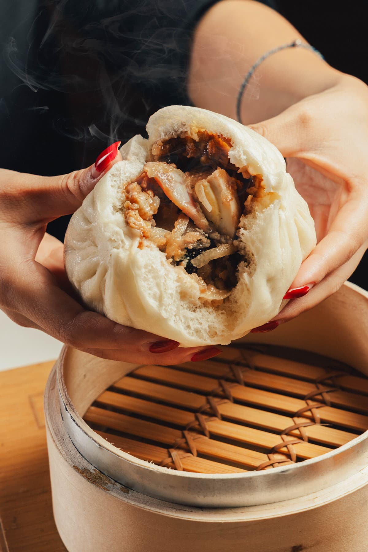 嗑五星港點免費穿旗袍!3月飯店下午茶2選,還有吃下午茶送保養品優惠 嗑五星港點免費穿旗袍!3月飯店下午茶2選,還有吃下午茶送保養品優惠