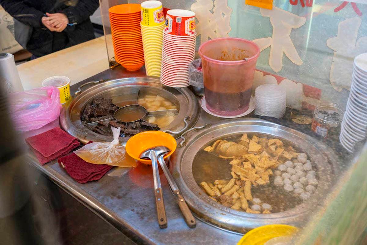 女神林心如也愛!「黃金大腸麵線」香Q入味超唰嘴,甜不辣無限續湯喝到飽 女神林心如也愛!「黃金大腸麵線」香Q入味超唰嘴,甜不辣無限續湯喝到飽