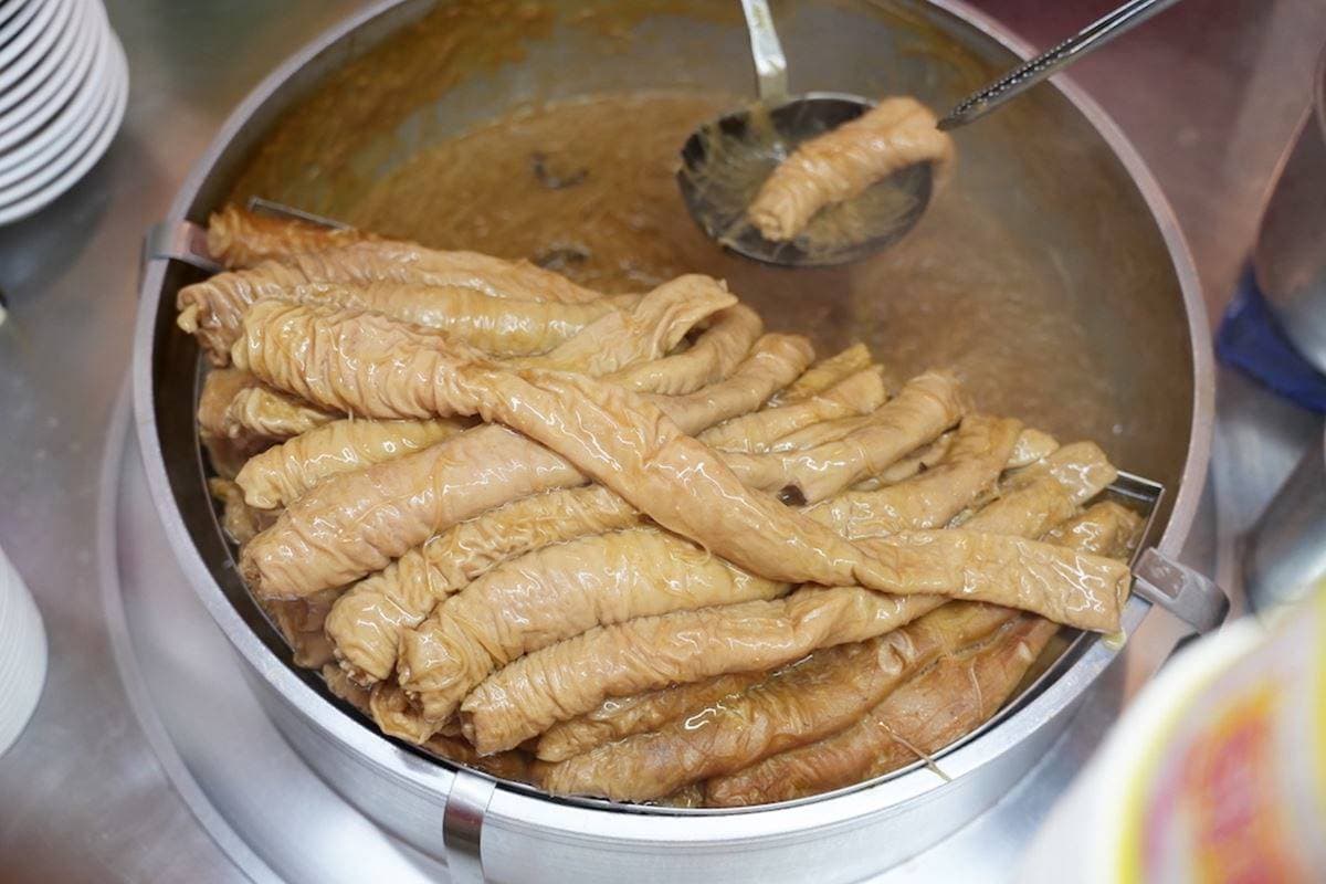 女神林心如也愛!「黃金大腸麵線」香Q入味超唰嘴,甜不辣無限續湯喝到飽 女神林心如也愛!「黃金大腸麵線」香Q入味超唰嘴,甜不辣無限續湯喝到飽