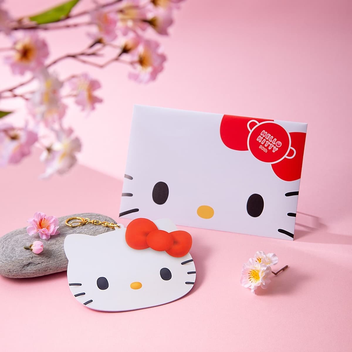 確定加開了!KITTY超Q「50週年巨大悠遊卡」8分鐘搶光,最新開賣資訊曝 確定加開了!KITTY超Q「50週年巨大悠遊卡」8分鐘搶光,最新開賣資訊曝
