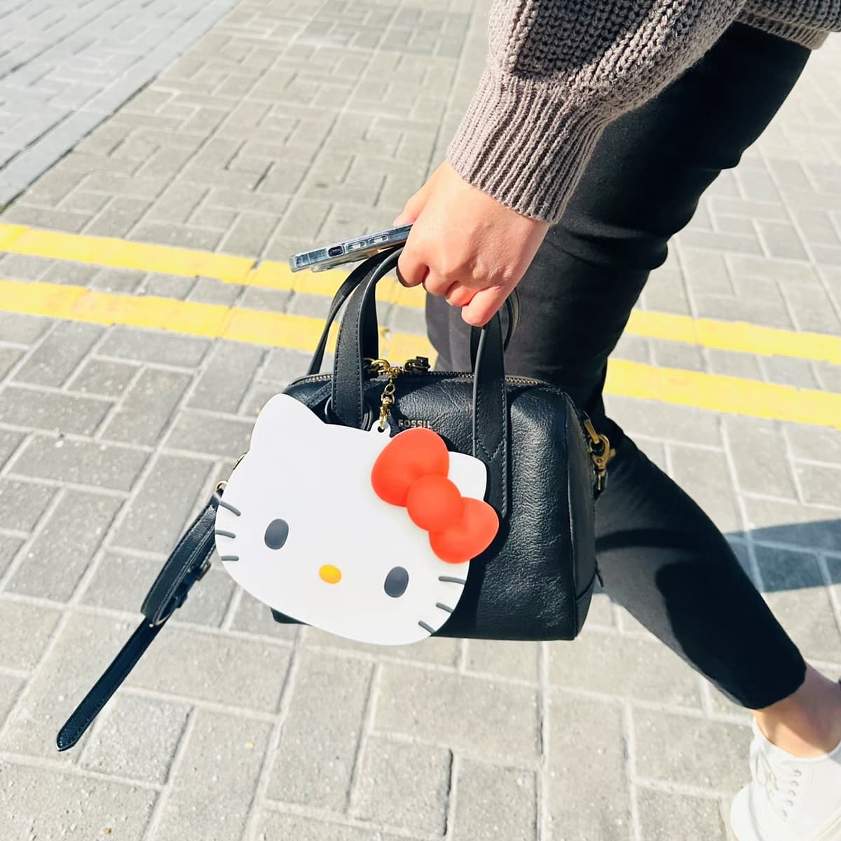 確定加開了!KITTY超Q「50週年巨大悠遊卡」8分鐘搶光,最新開賣資訊曝 確定加開了!KITTY超Q「50週年巨大悠遊卡」8分鐘搶光,最新開賣資訊曝