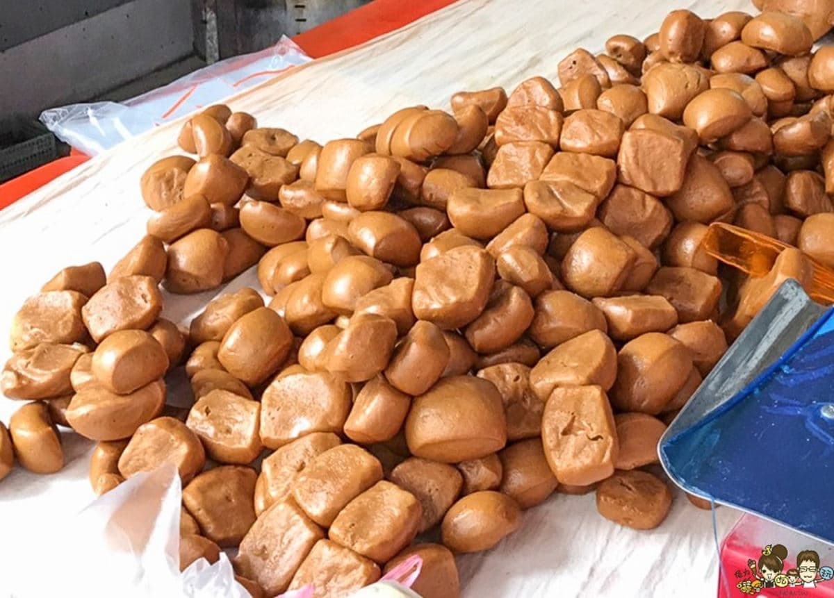 號稱高雄最難買!超限量「香Q黑糖小饅頭」在地人瘋排隊,購買攻略曝光 號稱高雄最難買!超限量「香Q黑糖小饅頭」在地人瘋排隊,購買攻略曝光