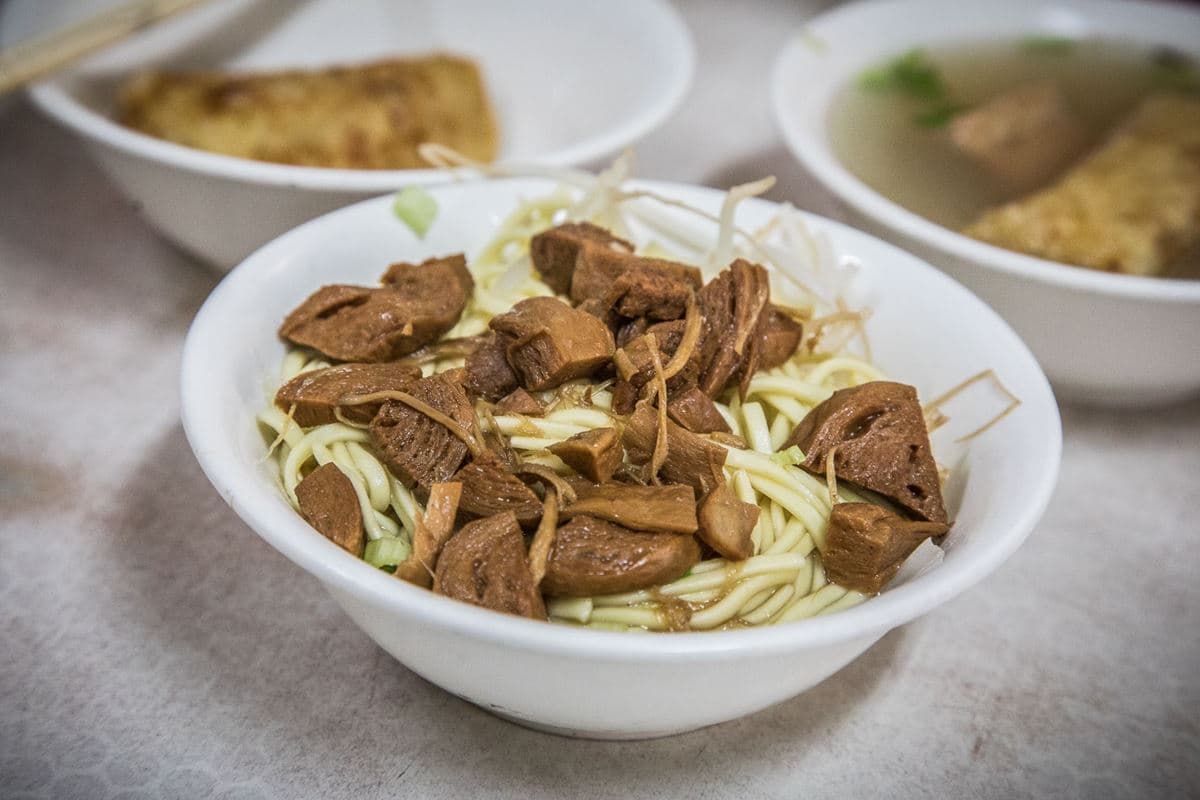 彰化老饕口袋名單!鹿港天后宮6美食:30元芋丸、爆量鮮蚵飯、麵茶刨冰 彰化老饕口袋名單!鹿港天后宮6美食:30元芋丸、爆量鮮蚵飯、麵茶刨冰