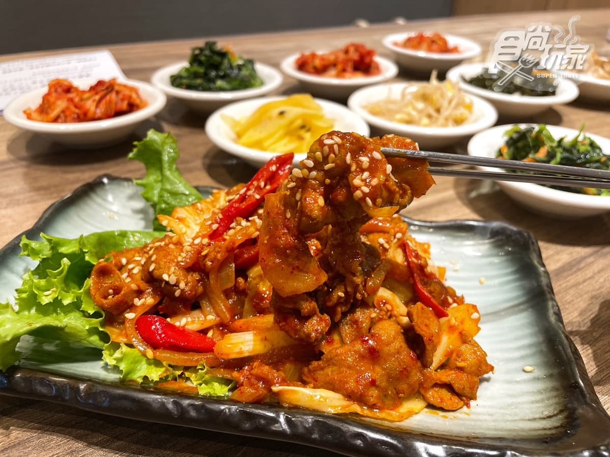 名字有「韓」半價吃烤肉!高CP值「韓式豆腐鍋」268元起吃到飽,必點雪濃湯 名字有「韓」半價吃烤肉!高CP值「韓式豆腐鍋」268元起吃到飽,必點雪濃湯