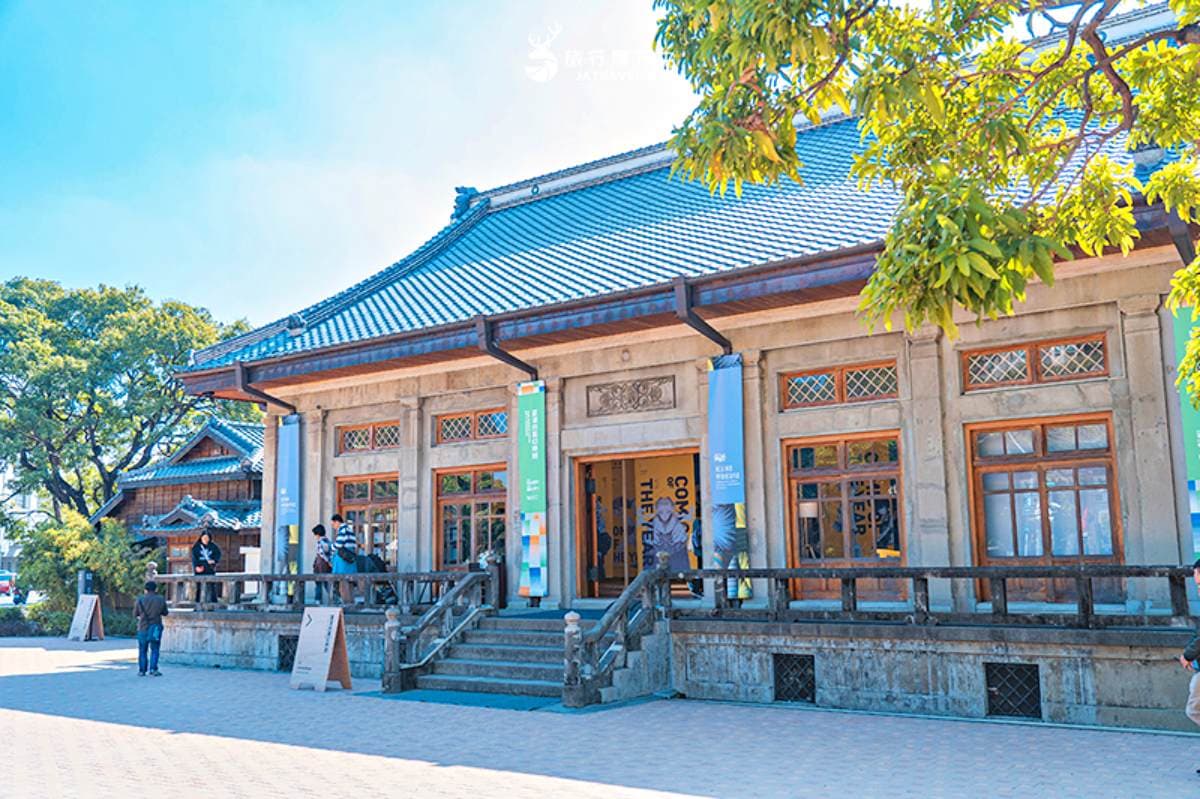 上千本漫畫免費看!全台唯一「漫畫博物館」在這,搶拍童趣浴場、絕美鏡湖 上千本漫畫免費看!全台唯一「漫畫博物館」在這,搶拍童趣浴場、絕美鏡湖