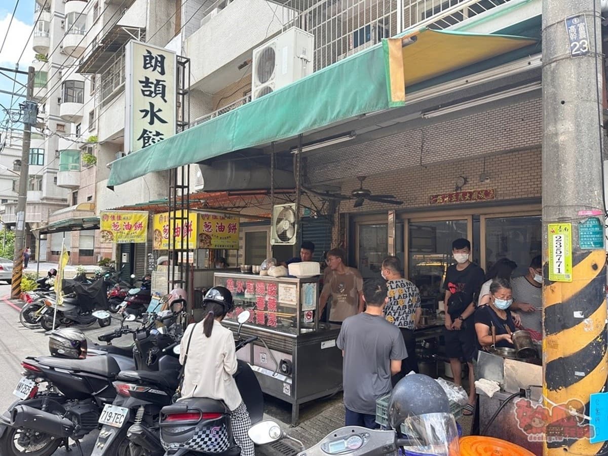 佛系「水餃3.5元」地點曝!乾麵、湯麵不超過50元,免費飲料、銅板價吃飽飽 佛系「水餃3.5元」地點曝!乾麵、湯麵不超過50元,免費飲料、銅板價吃飽飽
