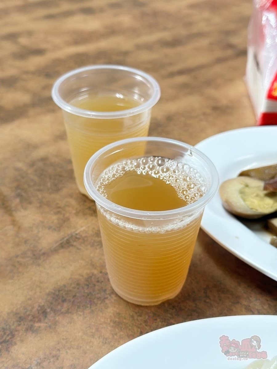佛系「水餃3.5元」地點曝!乾麵、湯麵不超過50元,免費飲料、銅板價吃飽飽 佛系「水餃3.5元」地點曝!乾麵、湯麵不超過50元,免費飲料、銅板價吃飽飽
