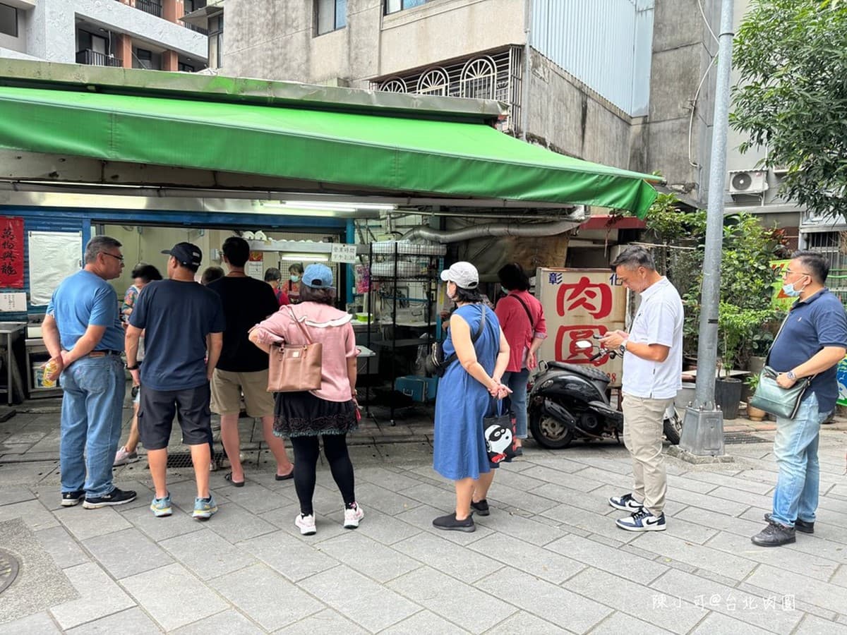 台北最狂「排隊肉圓」!超難買聞名、限量晚來吃不到,老饕狂掃50顆 台北最狂「排隊肉圓」!超難買聞名、限量晚來吃不到,老饕狂掃50顆
