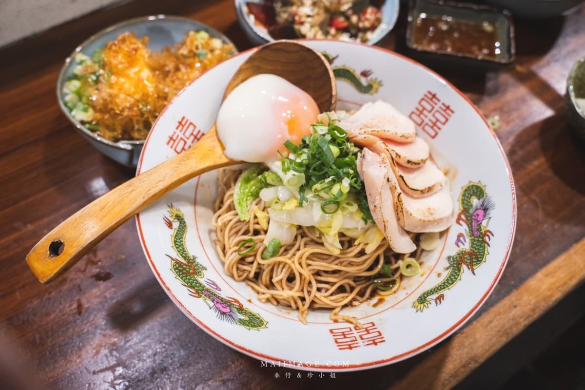 網推「萬華最強拉麵」!5月底宣布歇業快朝聖,獨門「一麵三吃」試過難忘 網推「萬華最強拉麵」!5月底宣布歇業快朝聖,獨門「一麵三吃」試過難忘