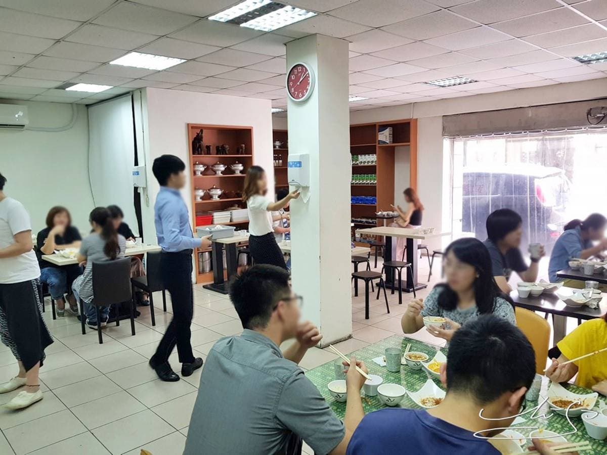 均一價100元吃到飽!台北高CP值泰式料理藏巷弄,白飯、甜湯、飲料無限供應 均一價100元吃到飽!台北高CP值泰式料理藏巷弄,白飯、甜湯、飲料無限供應