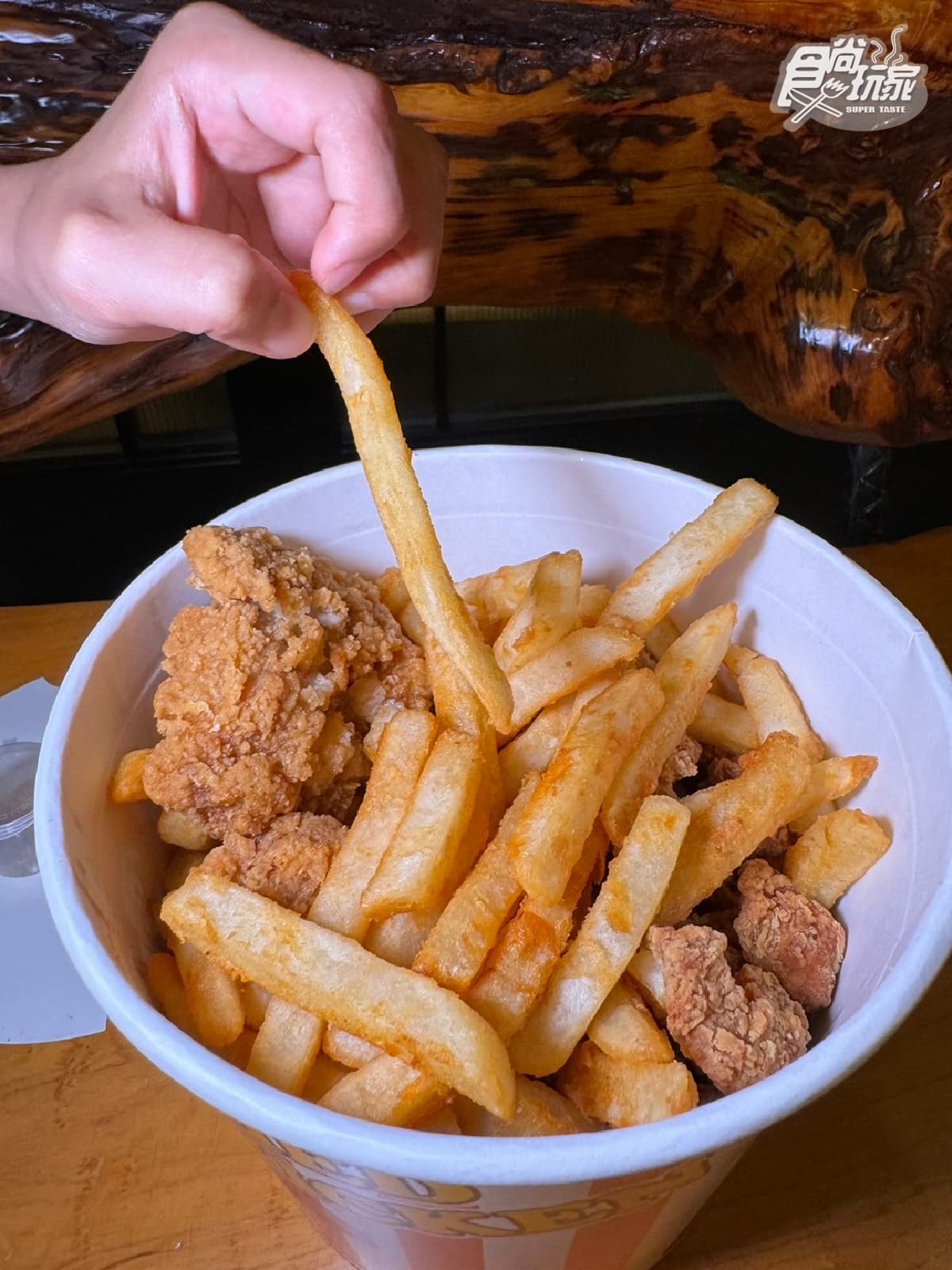 【獨家】住宿買2送4太誇張!海景飯店超狂6800元優惠,還可看Line主題沙雕展 【獨家】住宿買2送4太誇張!海景飯店超狂6800元優惠,還可看Line主題沙雕展