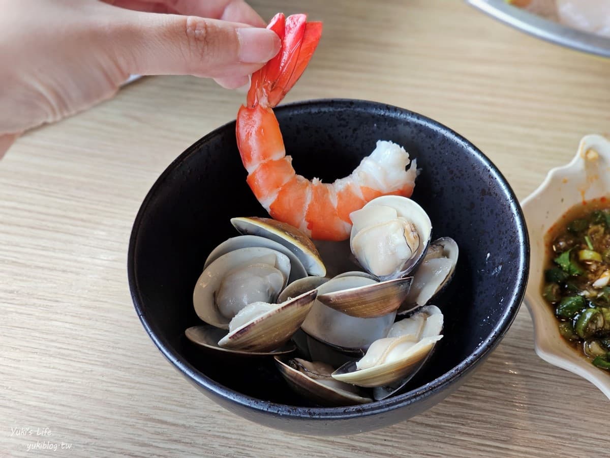 399元起爽嗑!宜蘭最強「海鮮火鍋吃到飽」,6種港點、自助吧無限供應 399元起爽嗑!宜蘭最強「海鮮火鍋吃到飽」,6種港點、自助吧無限供應