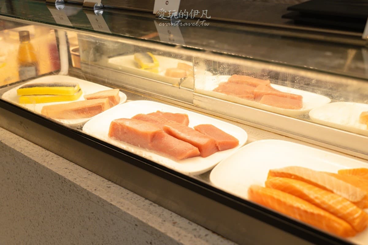 高雄前鎮最強吃到飽!26樓爽嗑海鮮、肉食、生啤酒,刷「這張卡」爽享5折 高雄前鎮最強吃到飽!26樓爽嗑海鮮、肉食、生啤酒,刷「這張卡」爽享5折