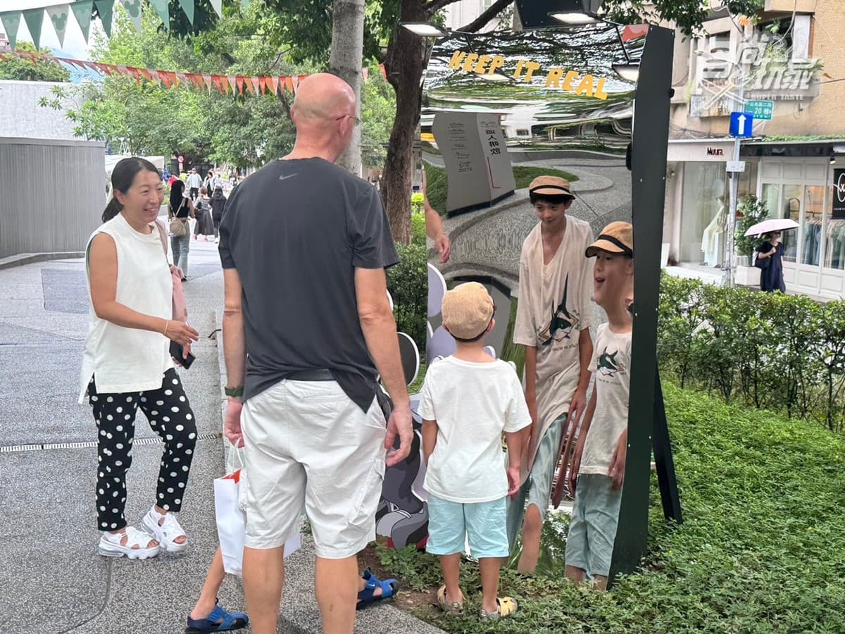 迪士尼控快衝!中山站快閃「米奇樂園」免費造景拍爆,限定周邊超欠買 迪士尼控快衝!中山站快閃「米奇樂園」免費造景拍爆,限定周邊超欠買