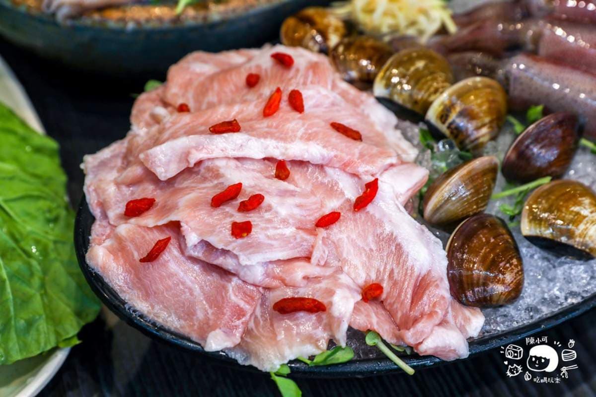 298元起「火烤兩吃」吃到飽!新北夜貓激推宵夜場,自助吧逾60種食材無限夾 298元起「火烤兩吃」吃到飽!新北夜貓激推宵夜場,自助吧逾60種食材無限夾