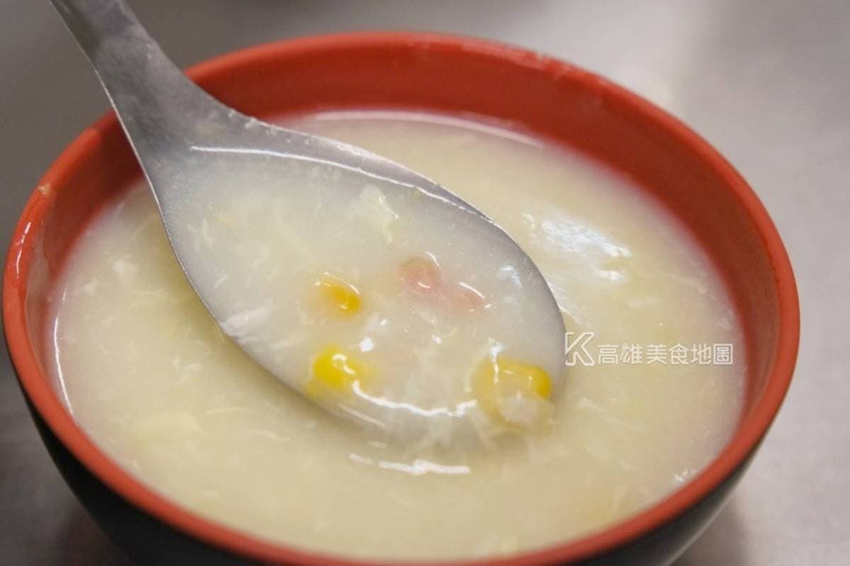 水餃每顆4元!高雄佛系小吃地點曝光,30元現煮酸辣湯滿滿都是料 水餃每顆4元!高雄佛系小吃地點曝光,30元現煮酸辣湯滿滿都是料