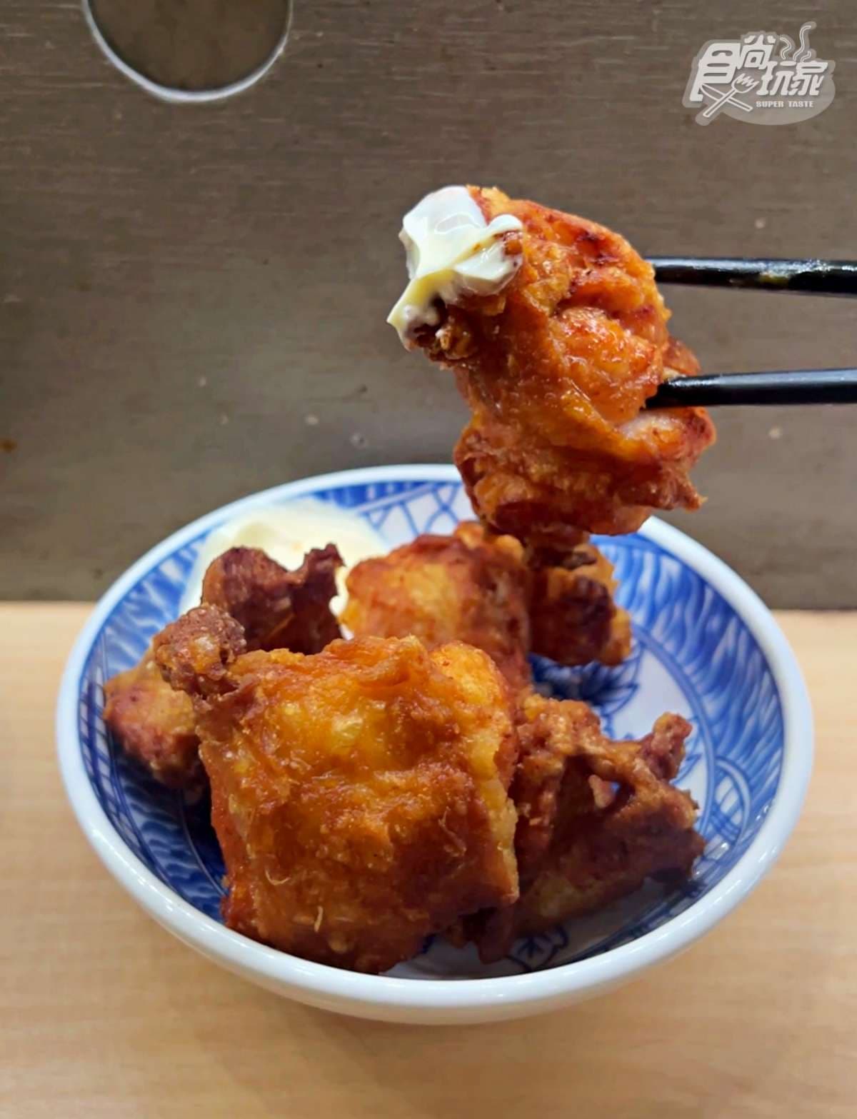 免費「滿料雞湯」無限喝!台中超夯「炸蛋滷肉飯」開門就排爆,百元內吃飽飽 免費「滿料雞湯」無限喝!台中超夯「炸蛋滷肉飯」開門就排爆,百元內吃飽飽