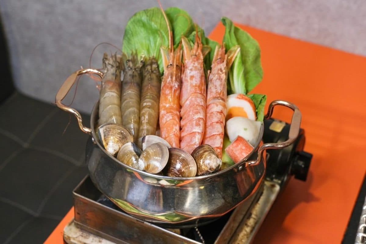 和牛肋眼免費吃!新北高CP值燒烤,自助吧、海鮮、火鍋百種食材無限吃到飽 和牛肋眼免費吃!新北高CP值燒烤,自助吧、海鮮、火鍋百種食材無限吃到飽