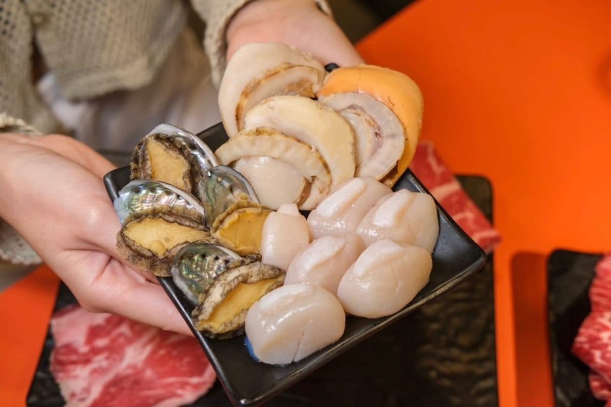 和牛肋眼免費吃!新北高CP值燒烤,自助吧、海鮮、火鍋百種食材無限吃到飽 和牛肋眼免費吃!新北高CP值燒烤,自助吧、海鮮、火鍋百種食材無限吃到飽