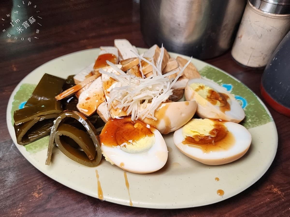 豬腳湯只要55元!永和人激推「銅板價宵夜」,香Q麻醬麵、滿料豬血湯都必點 豬腳湯只要55元!永和人激推「銅板價宵夜」,香Q麻醬麵、滿料豬血湯都必點