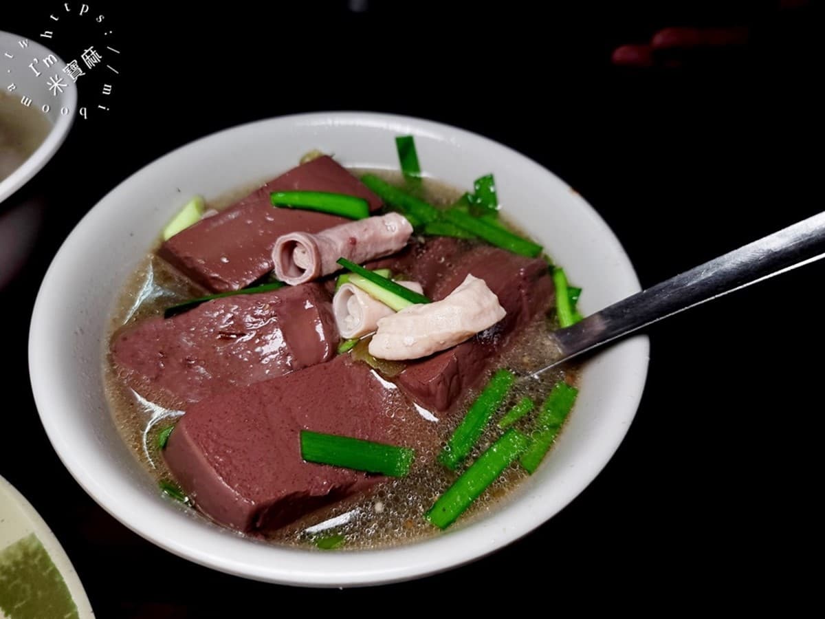 豬腳湯只要55元!永和人激推「銅板價宵夜」,香Q麻醬麵、滿料豬血湯都必點 豬腳湯只要55元!永和人激推「銅板價宵夜」,香Q麻醬麵、滿料豬血湯都必點