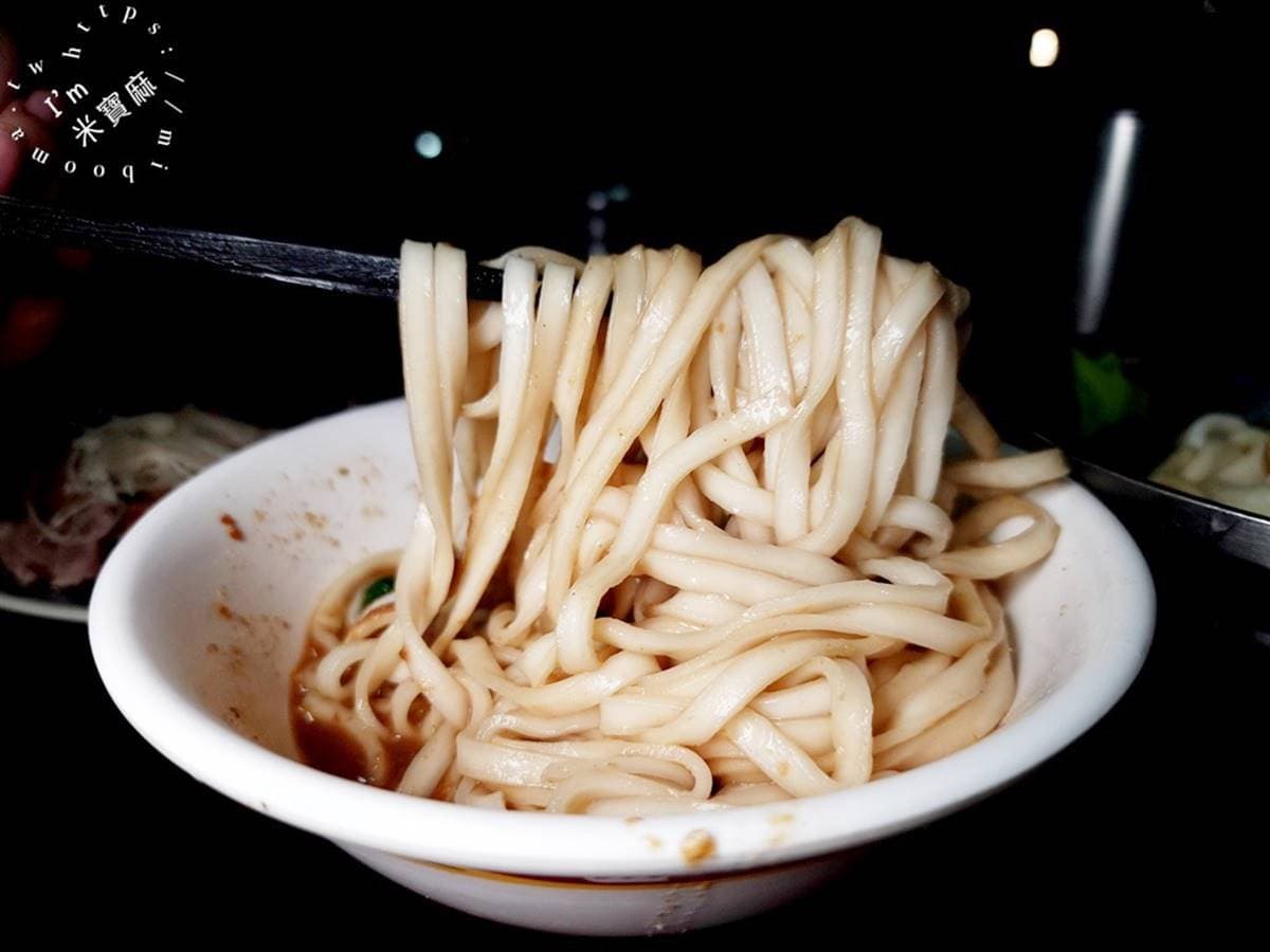 豬腳湯只要55元!永和人激推「銅板價宵夜」,香Q麻醬麵、滿料豬血湯都必點 豬腳湯只要55元!永和人激推「銅板價宵夜」,香Q麻醬麵、滿料豬血湯都必點