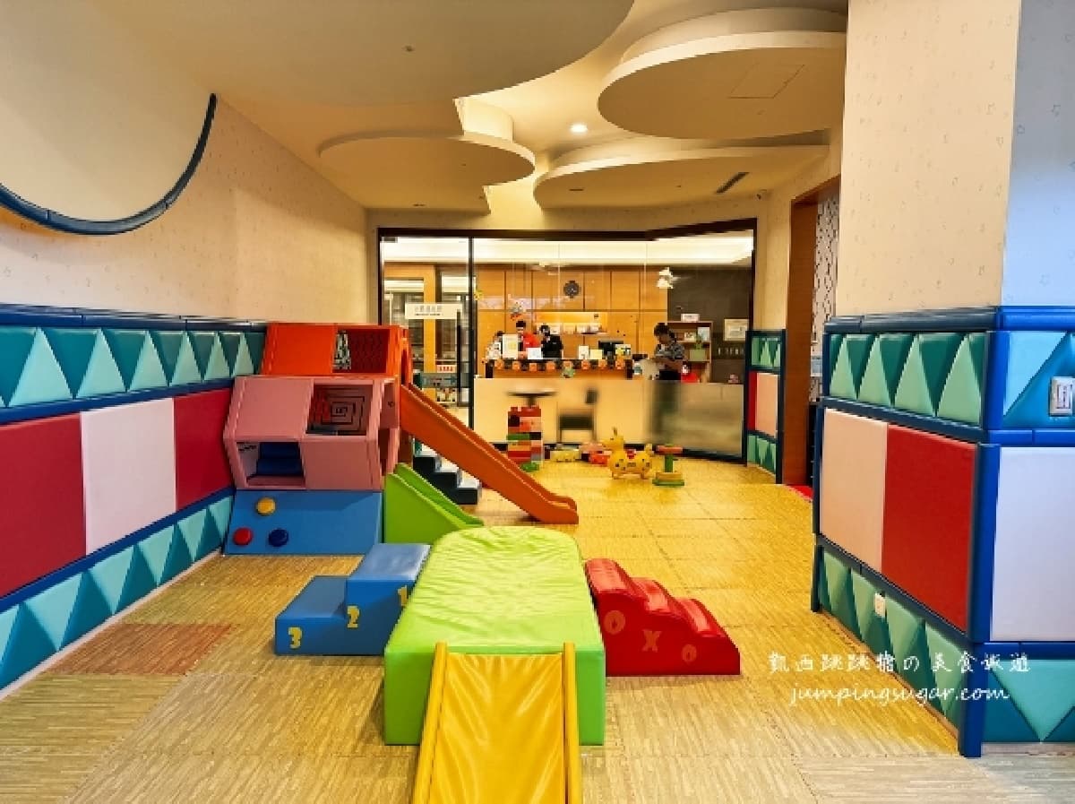 【獨家】烤鴨四吃吃到飽!礁溪星級酒店最新優惠,可享千坪溫泉戲水區 【獨家】烤鴨四吃吃到飽!礁溪星級酒店最新優惠,可享千坪溫泉戲水區