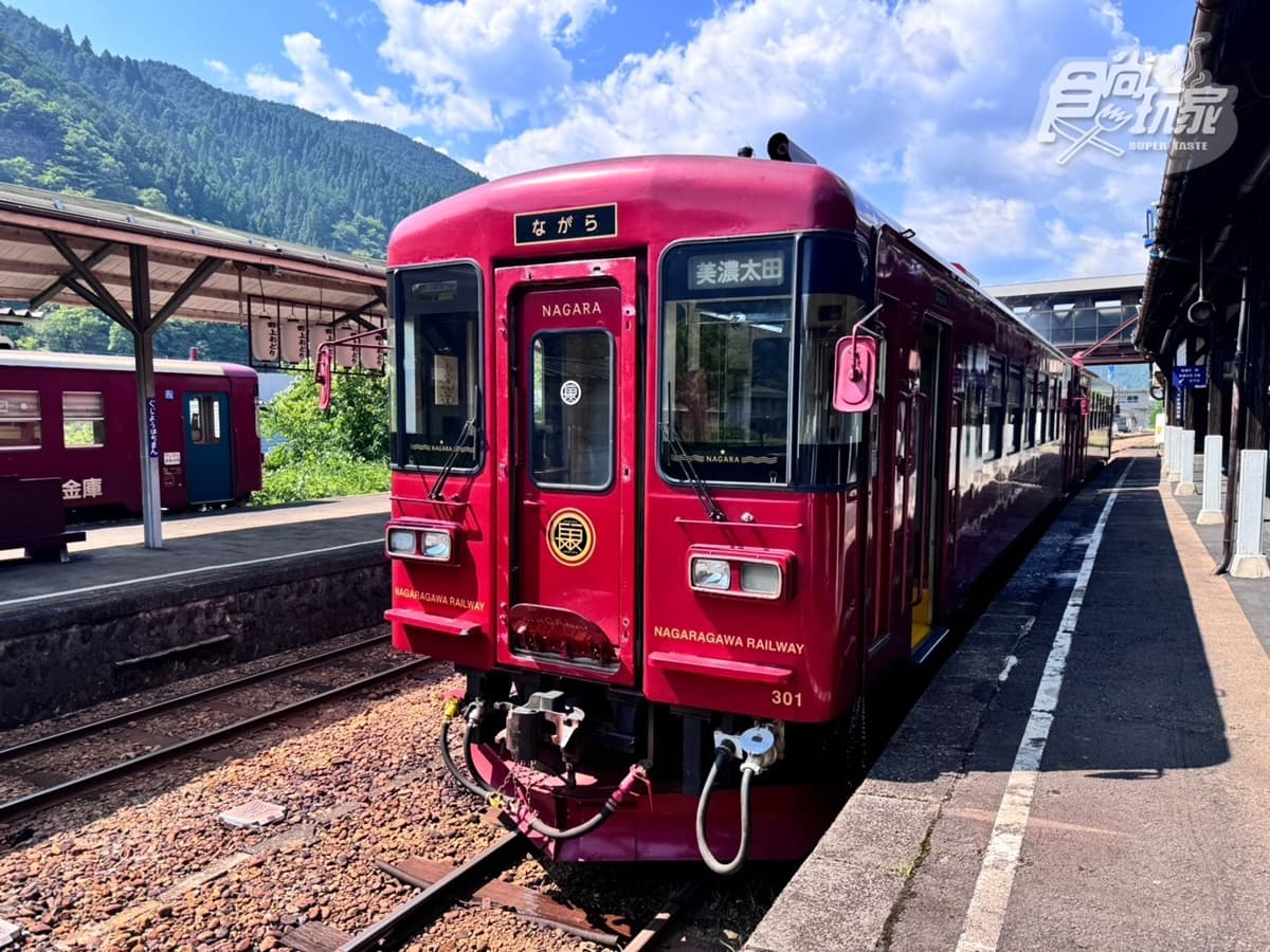 400年歷史「小京都」在這!日本第一名水喝到飽,還能DIY食物模型逛老街 400年歷史「小京都」在這!日本第一名水喝到飽,還能DIY食物模型逛老街