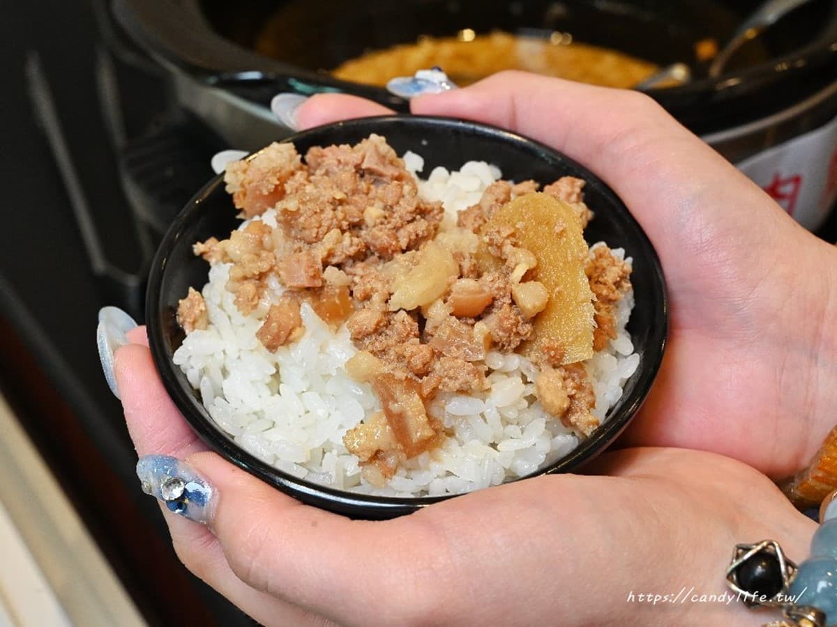 【新開店】台中550元「羊肉爐吃到飽」!近百種食材無限供應,免收服務費 【新開店】台中550元「羊肉爐吃到飽」!近百種食材無限供應,免收服務費