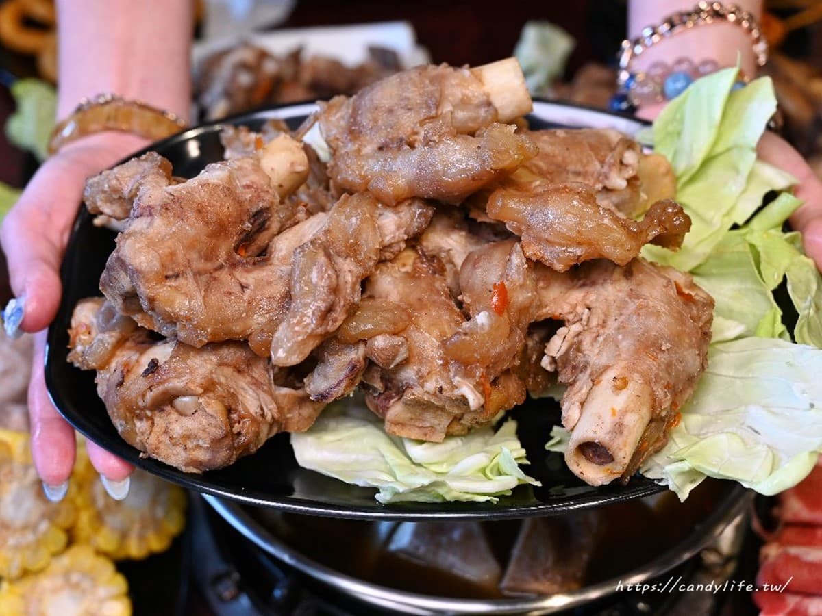 【新開店】台中550元「羊肉爐吃到飽」!近百種食材無限供應,免收服務費 【新開店】台中550元「羊肉爐吃到飽」!近百種食材無限供應,免收服務費