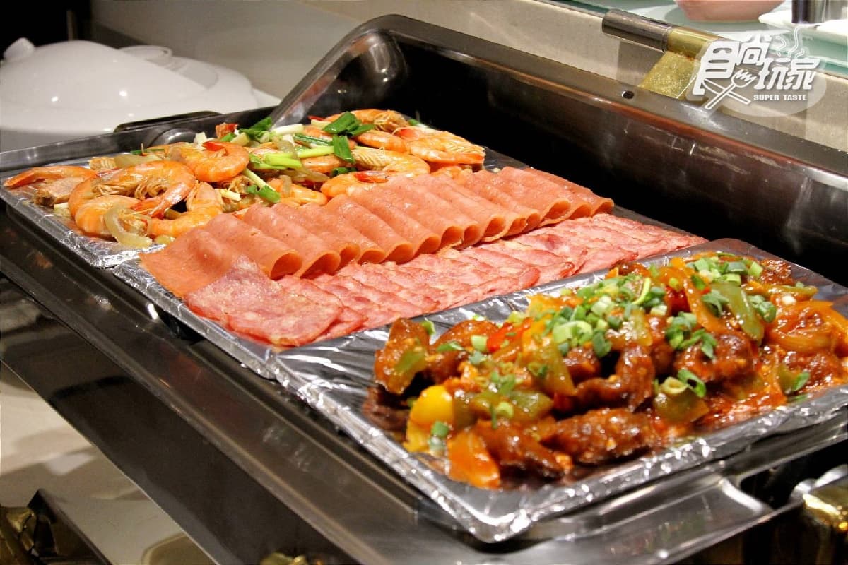 入住送龍蝦砂鍋粥!北投「隱藏版溫泉飯店」超低調,溫泉浴缸驚人尺寸曝光 入住送龍蝦砂鍋粥!北投「隱藏版溫泉飯店」超低調,溫泉浴缸驚人尺寸曝光